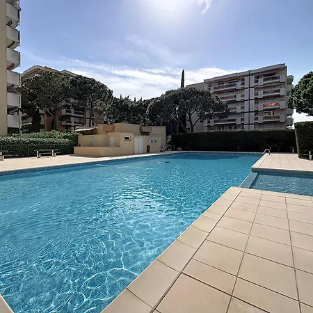 Le Petit - Piscine Et Verdure *