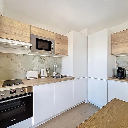 Le Petit - Piscine Et Verdure Apartment *